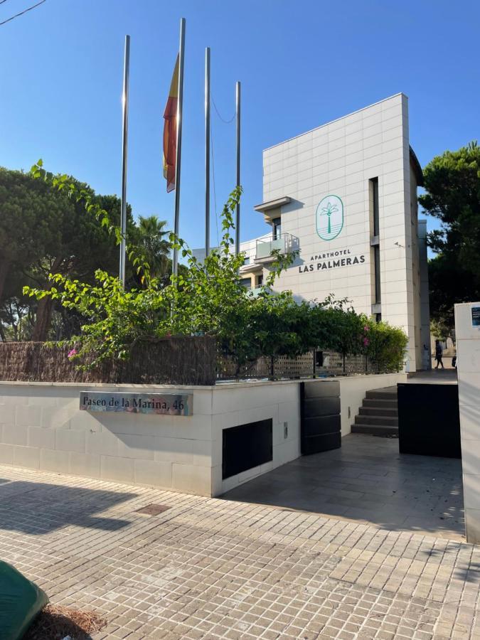 Aparthotel Las Palmeras Castelldefels Exterior foto